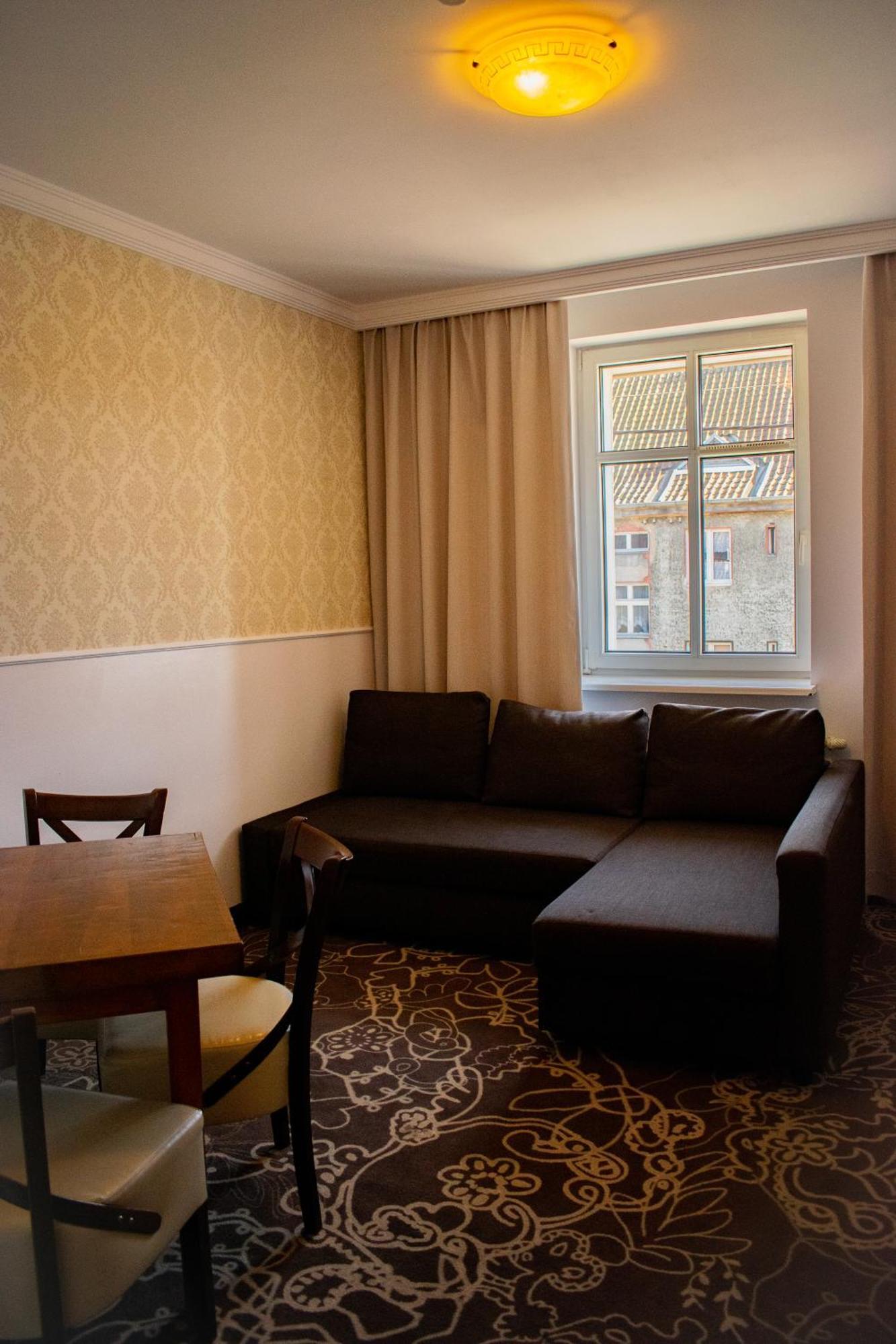 Hotel Pruski Orneta Buitenkant foto